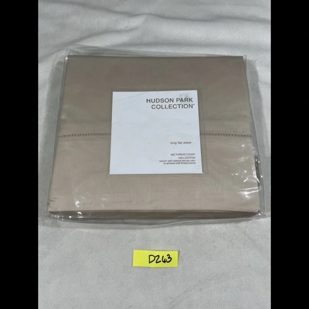 NIB‎ [ King ] 600TC Cotton Flat Sheet for Hudson Park in Plumice